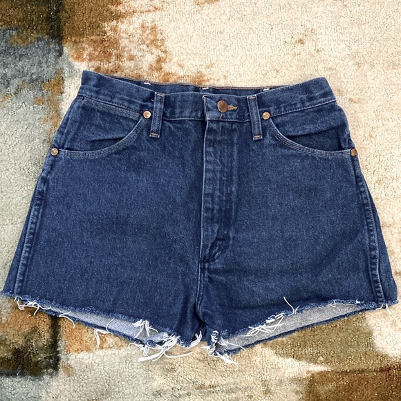 2005 Wrangler Cutoff Shorts - Picture 1 of 9